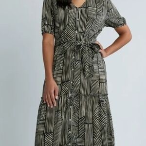 Time and Tru Geometric Black and White Midi Dress